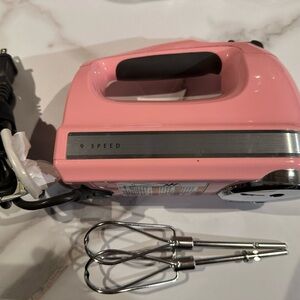 Kitchen Aid 9 speed hand mixer